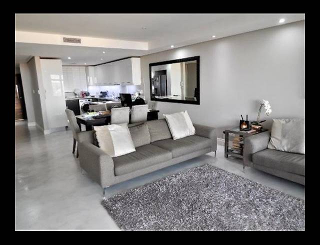 2 BEDROOM APARTMENT FOR SALE IN UMHLANGA RIDGE